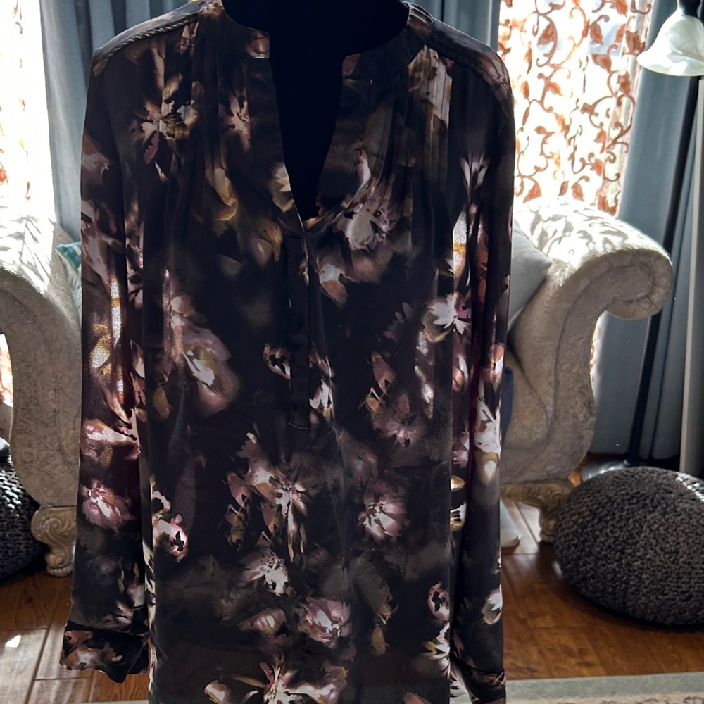 Simply Vera Vera Wang Dark Floral Button Down Shirt